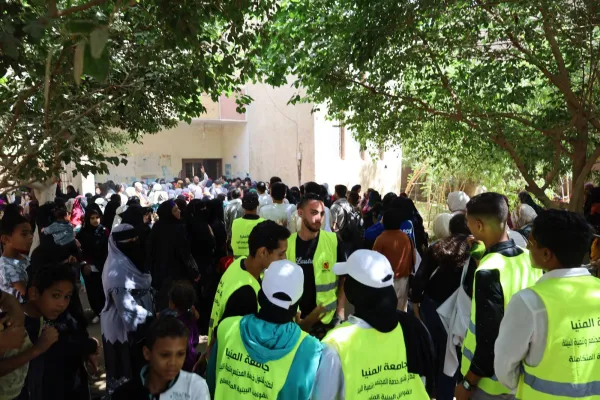 ضمن مبادرة "بداية الرئاسية".. جامعة المنيا تطلق قافلة طبية وتنموية بملوي