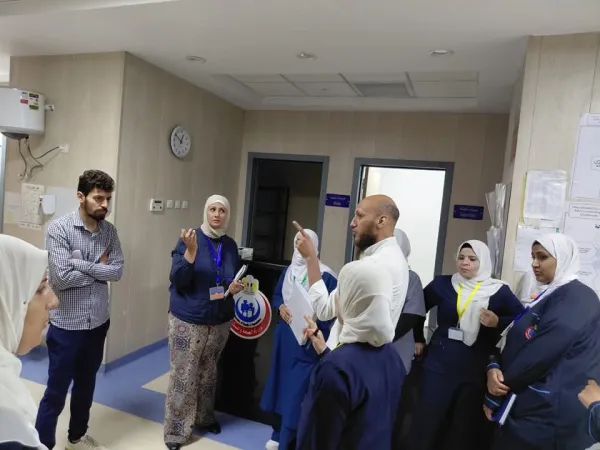 استعداداً لتطبيق التأمين الصحي الشامل.. وفد وزارة الصحة يتابع اعتماد مستشفيات المنيا