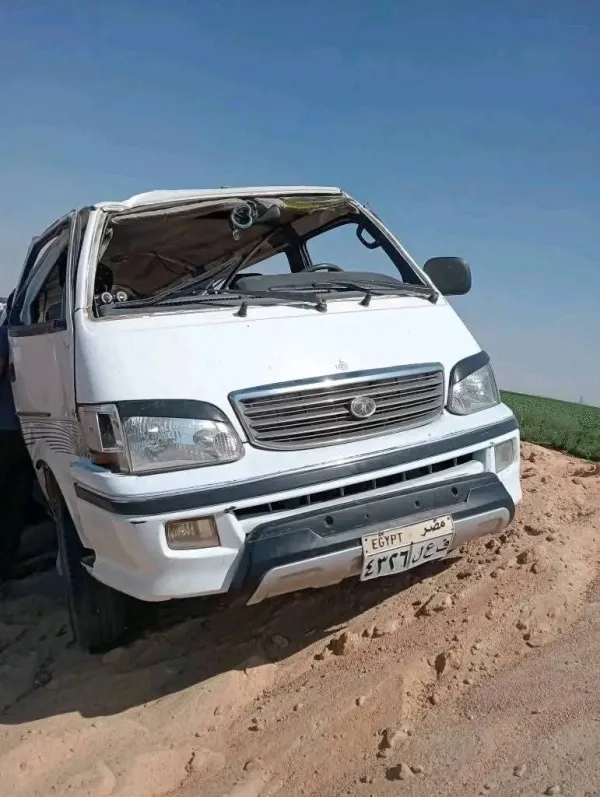 بسبب السرعة الزائدة.. إصابة 6 أشخاص في حادث على صحراوي ملوي