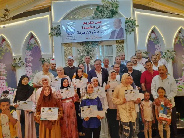 "مستقبل وطن" يكرّم أوائل الشهادة الإعدادية بديرمواس